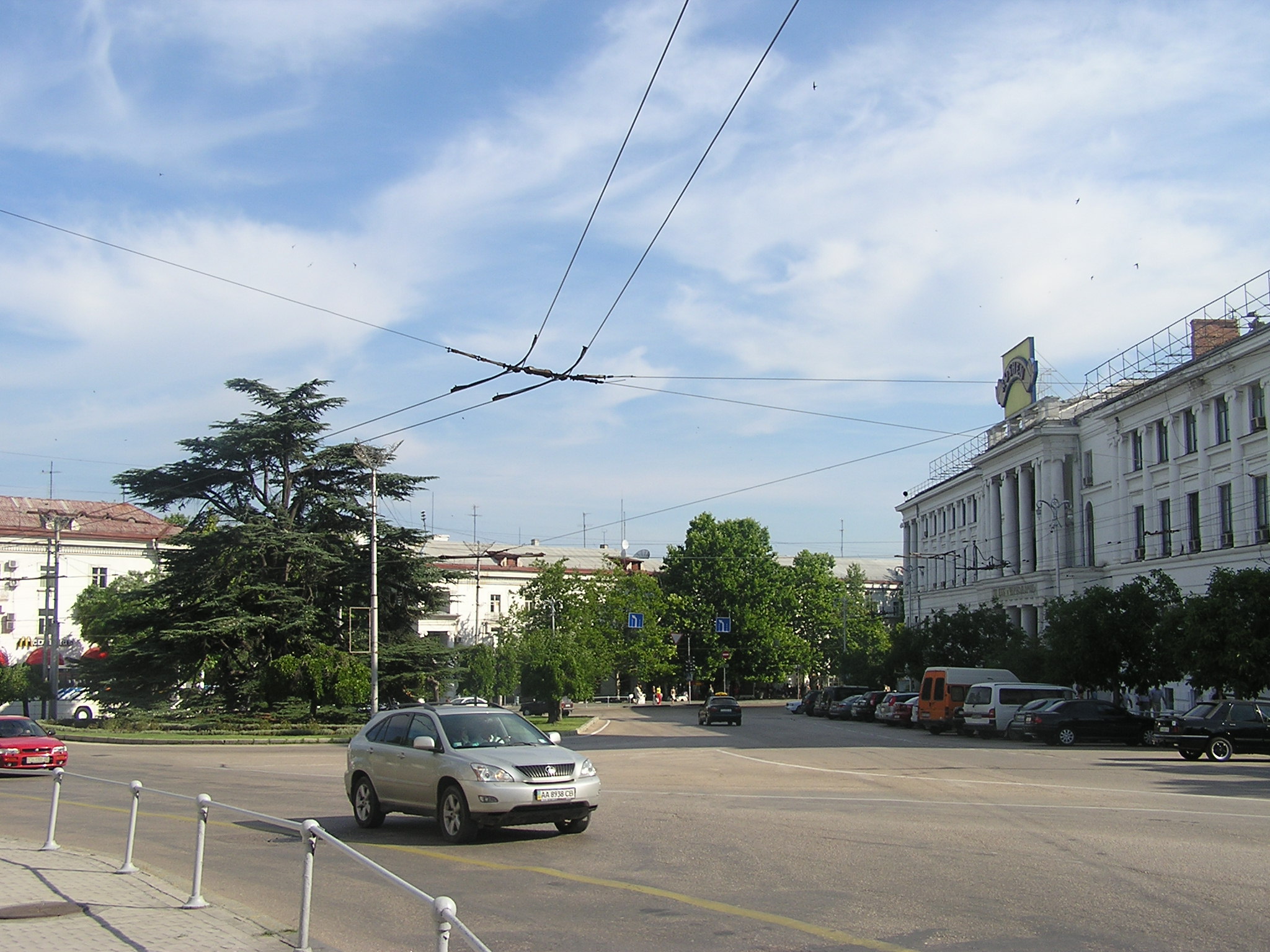 Площадь Лазарева (Севастополь) — Википедия