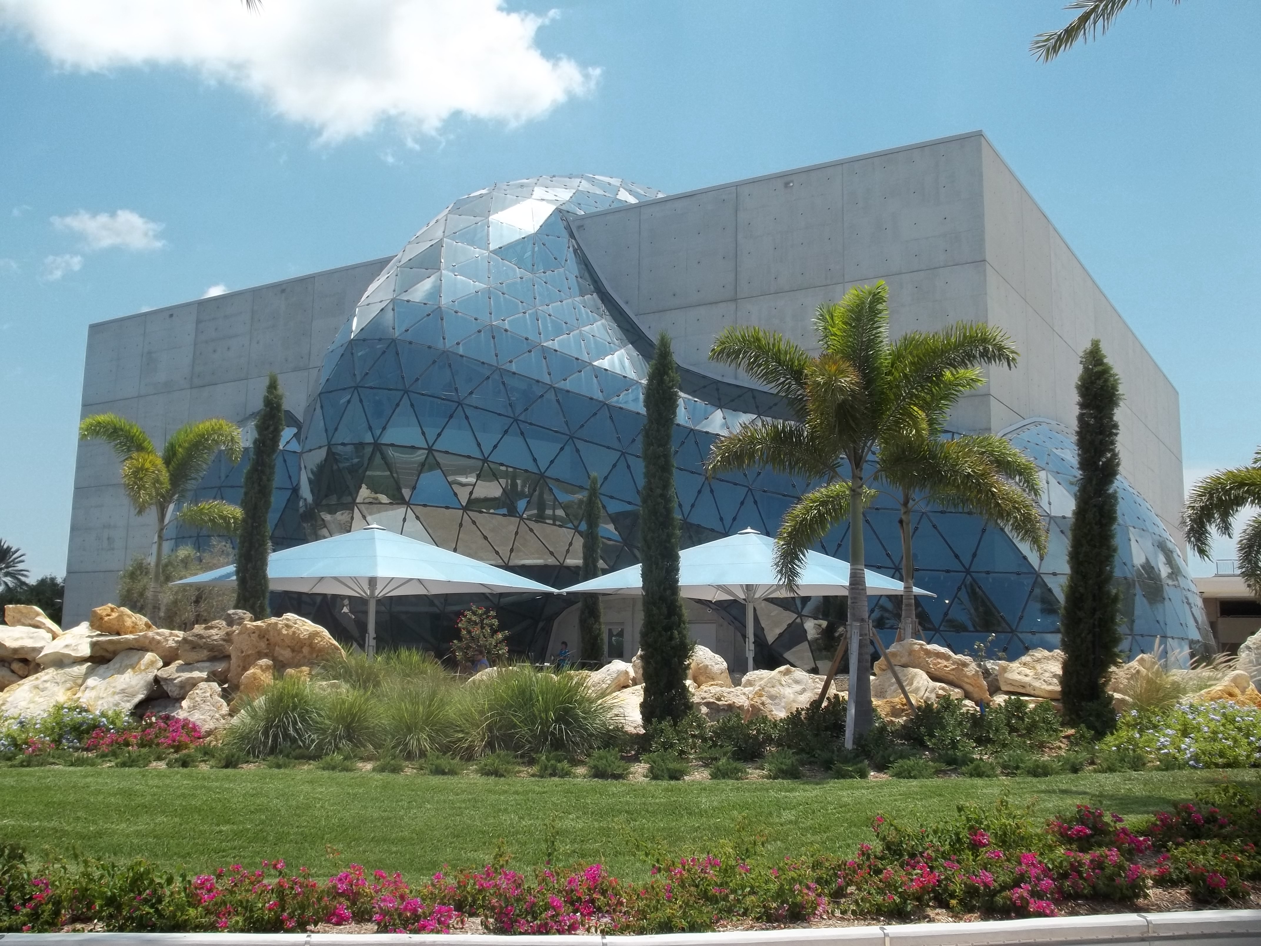 The Salvador Dalí Museum features a spherical atrium at the entrance (2011).