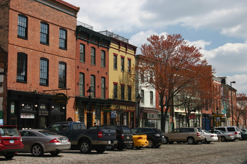 File:Thames Street Fells Point.jpg