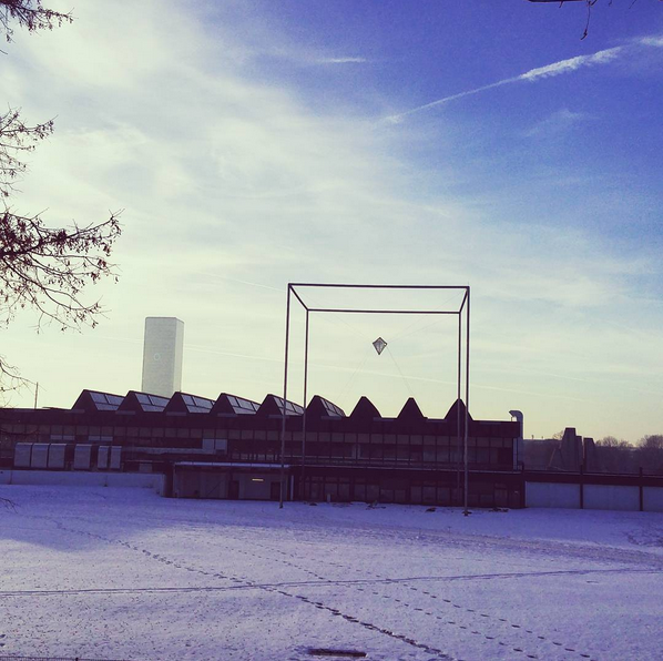 File:Zentrale Hochschulsportanlage im Winter.png