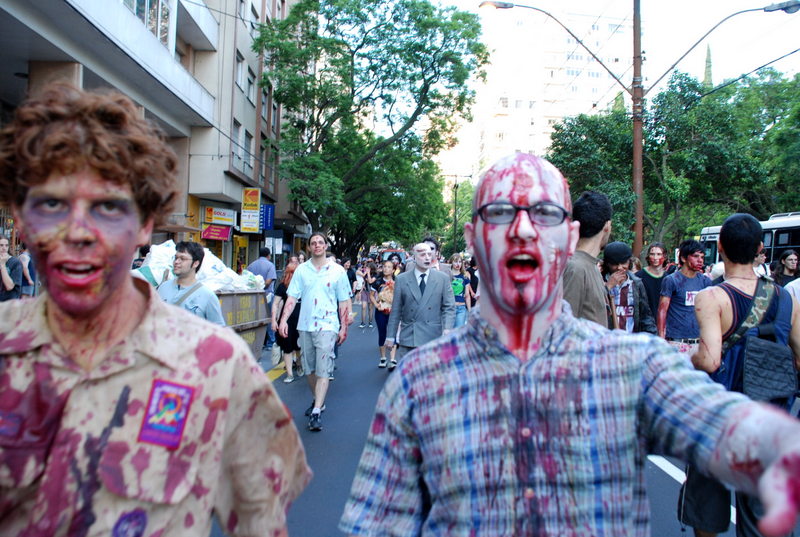 File:Zombie Walk Porto Alegre (2118746811).jpg