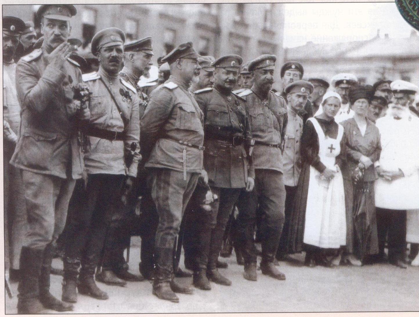 Командующим добровольческой армией был. Деникин 1919. Добровольческая армия генерал Деникин. Генерал Деникин 1919. Добровольческая армия 1919.