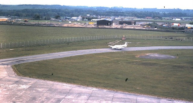 File:Aberdeen Airport (1980) - geograph.org.uk - 862518.jpg