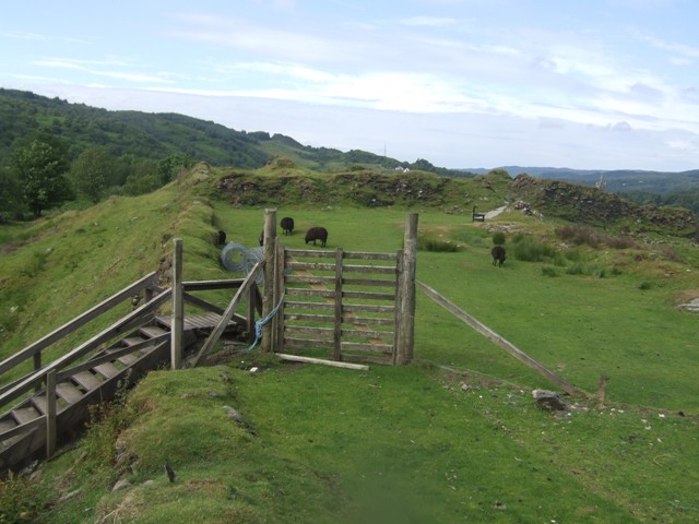 Bailey at Tarbert Castle - geograph.org.uk - 3041374