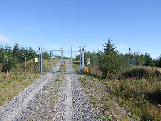 File:Bell Crags - geograph.org.uk - 543168.jpg