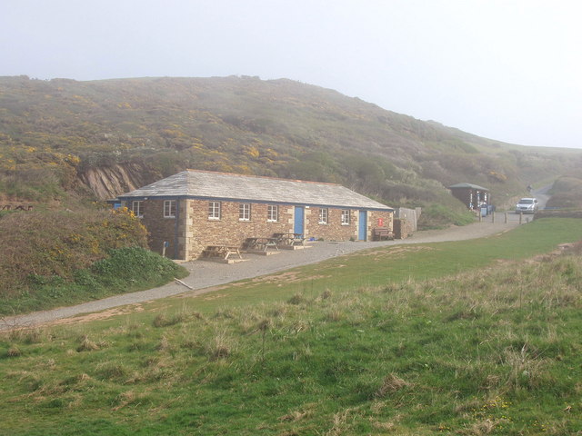 File:Cafe and toilets, Sandy Mouth - geograph.org.uk - 411082.jpg