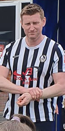File:Chris Robertson Vs Hednesford Town.png