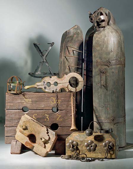 File:Diverse torture instruments.jpg