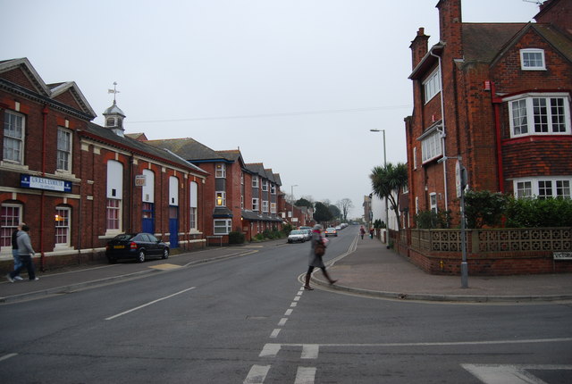 File:Imperial Rd, Exmouth - geograph.org.uk - 1113578.jpg
