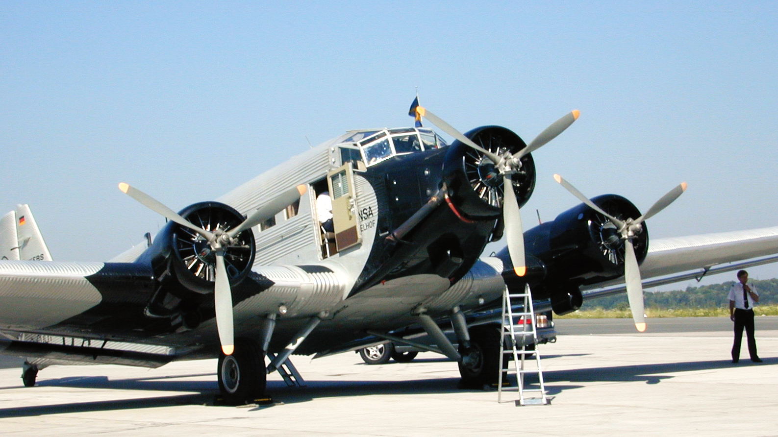 Ju 52. Junkers ju 52. Самолет Junkers ju- 52. Юнкерс ju52 самолет. Самолёт Юнкерс ю 52.