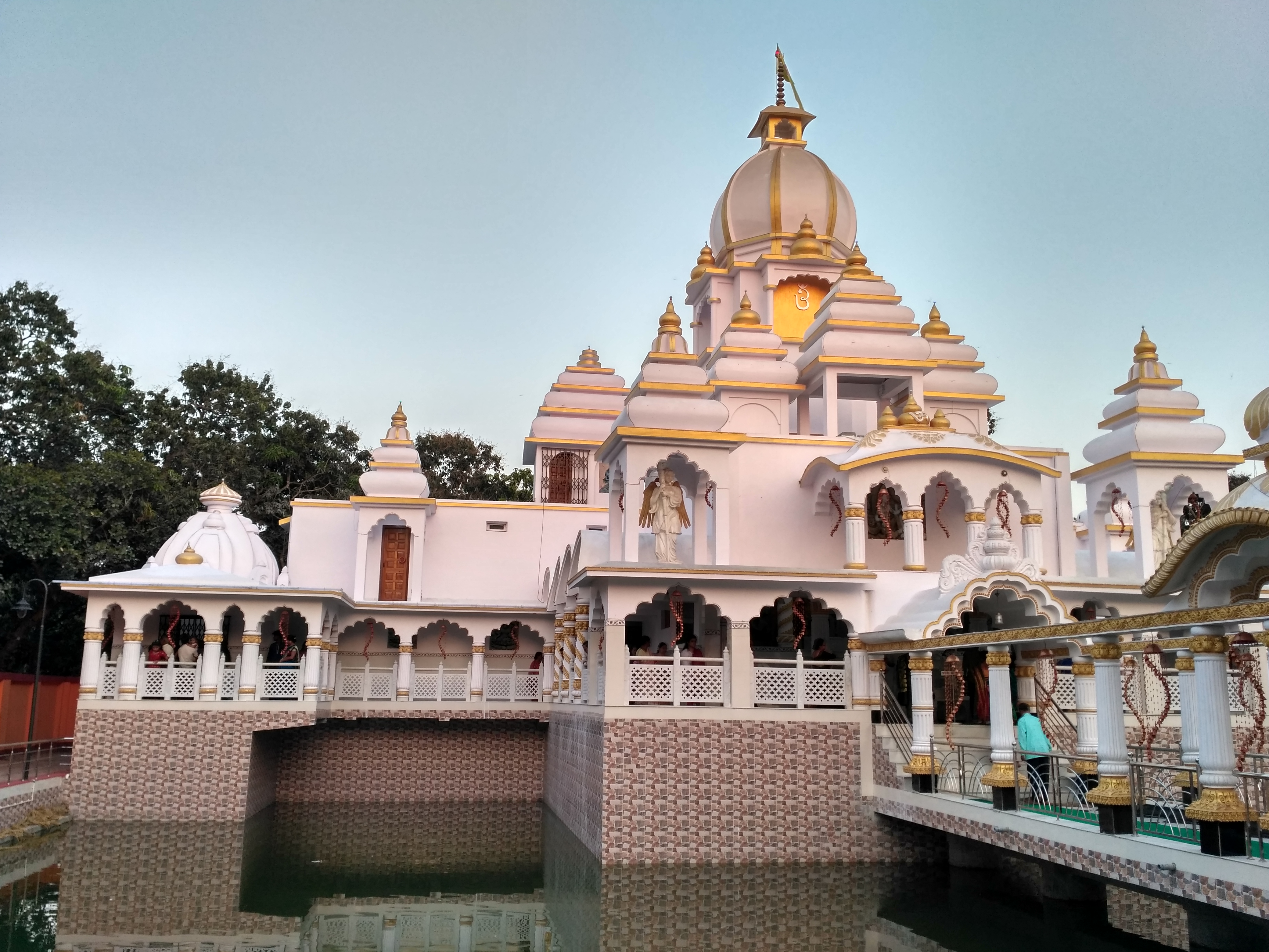 File:Lahiri temple Rajhat, Bandel 17.jpg - Wikipedia