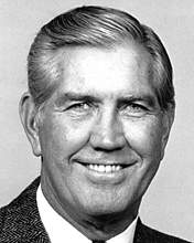 <span class="mw-page-title-main">Lew Carpenter</span>American football player and coach (1932–2010)