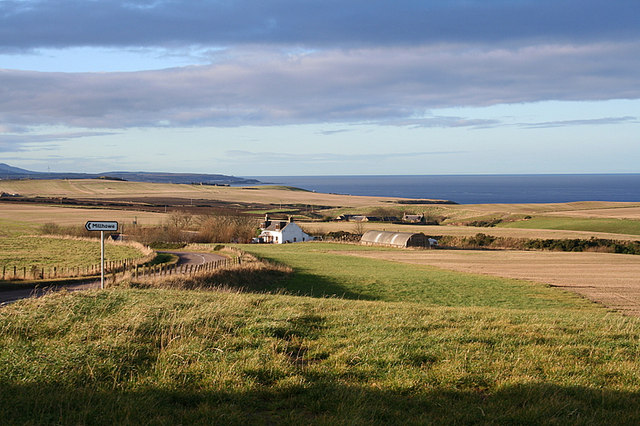 File:Looking westwards towards dwelling at Clechden. - geograph.org.uk - 284957.jpg