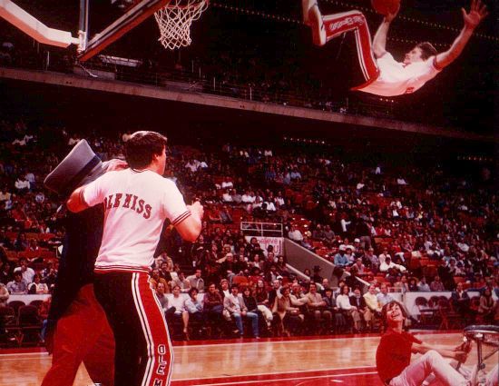 File:Ole Miss Cheerleaders at Houston Rockets.jpg