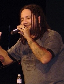 RedCloud en concert en 2004