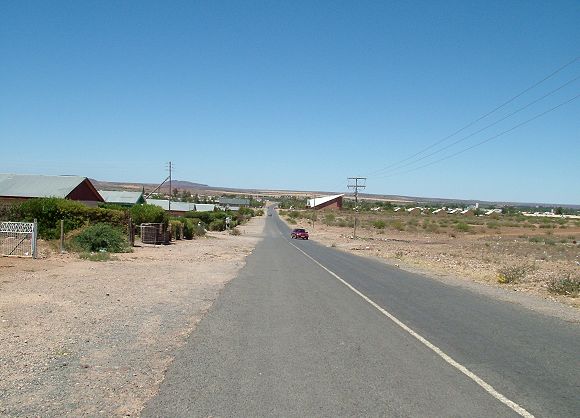 File:Prieska road.jpg