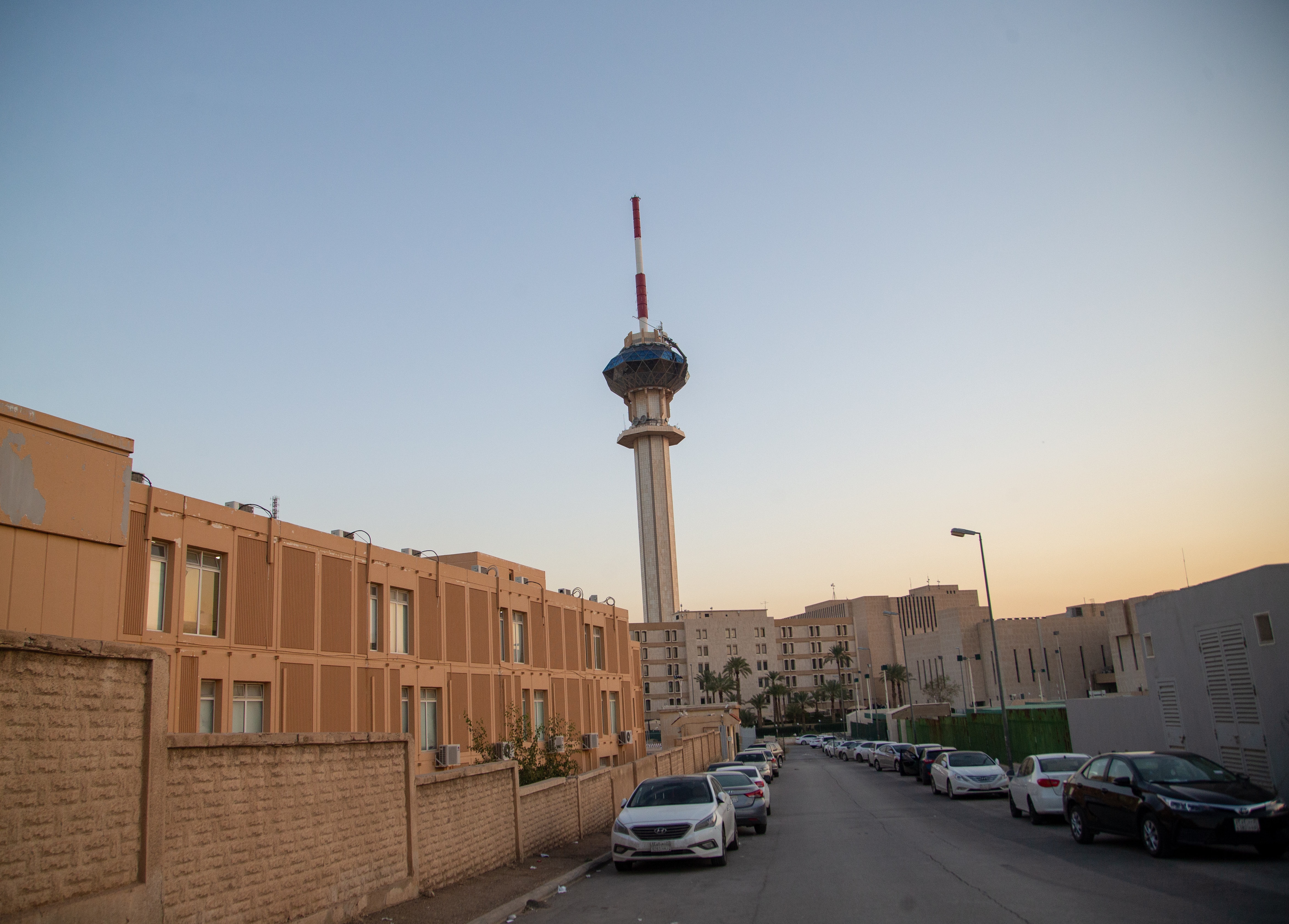 برج تلفزيون الرياض ويكيبيديا