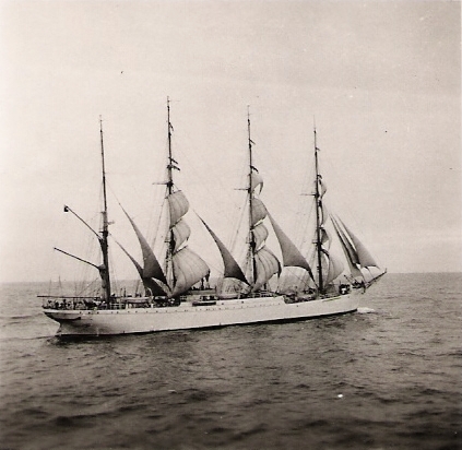 File:Sedov on Sea.jpg