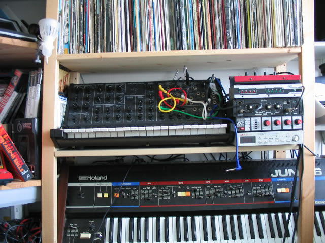 File:Some more music gear - Korg MS20, Clavia Nord MicroModular, M-Audio Midisport 4x4, Philip Rees MIDI-CV thing, Akai SG01v, Roland Juno-6.jpg