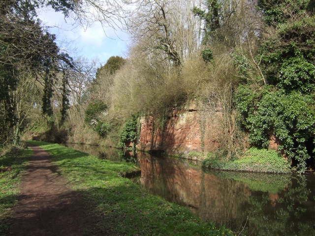 Staffs and Worcs Canal near Prestwood - geograph.org.uk - 744714