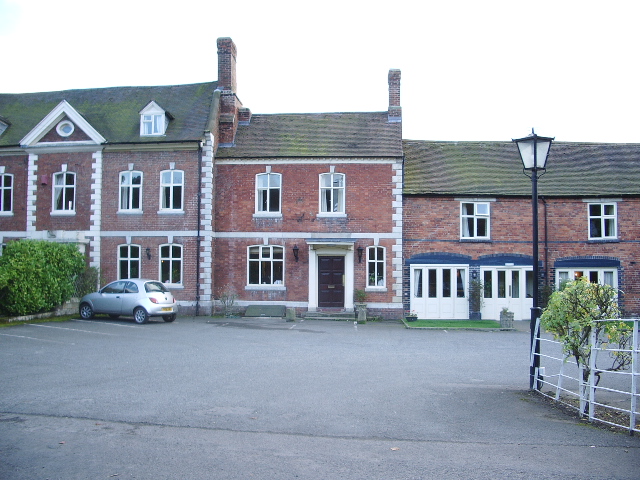 File:The Inn at Grinshill - geograph.org.uk - 590870.jpg