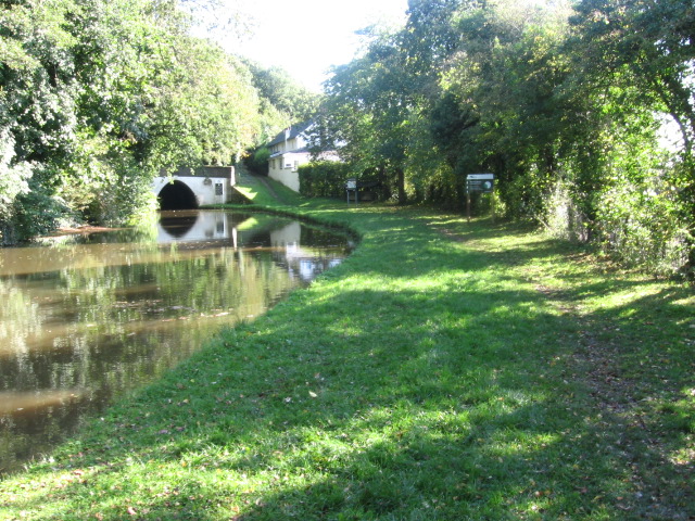 File:Trent and Mersey Canal at Saltersford Tunnel - geograph.org.uk - 1011737.jpg