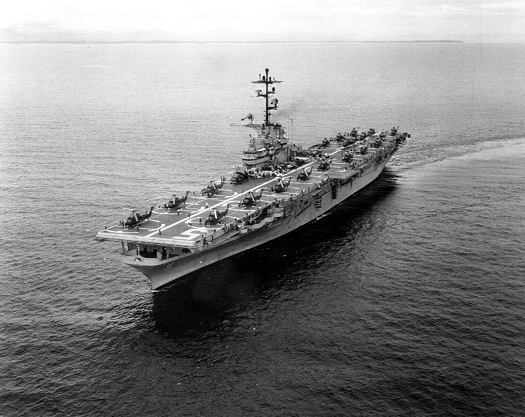 File:USS Princeton (LPH-5) underway at sea, in the early 1960s (NH 73454).jpg