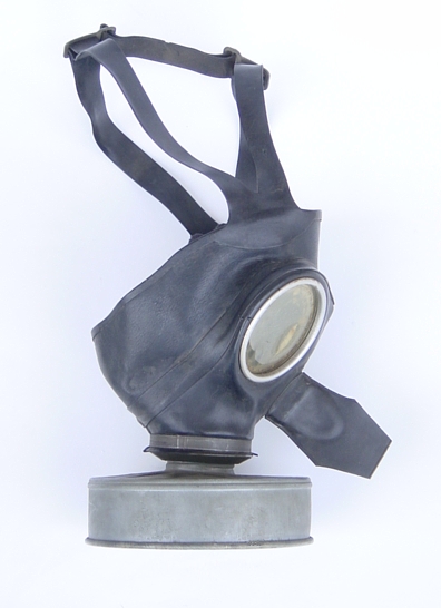 File:World war II german gas mask 1.jpg