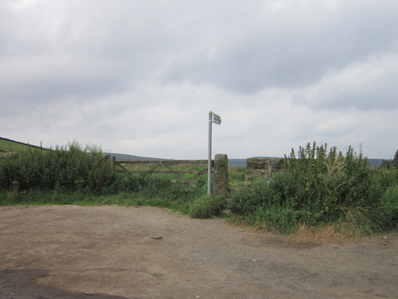 File:A footpath off Soughley Lane - geograph.org.uk - 3078570.jpg