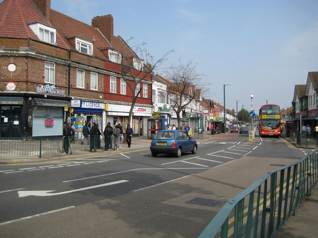 File:Alperton, A4089 Ealing Road - geograph.org.uk - 793566.jpg