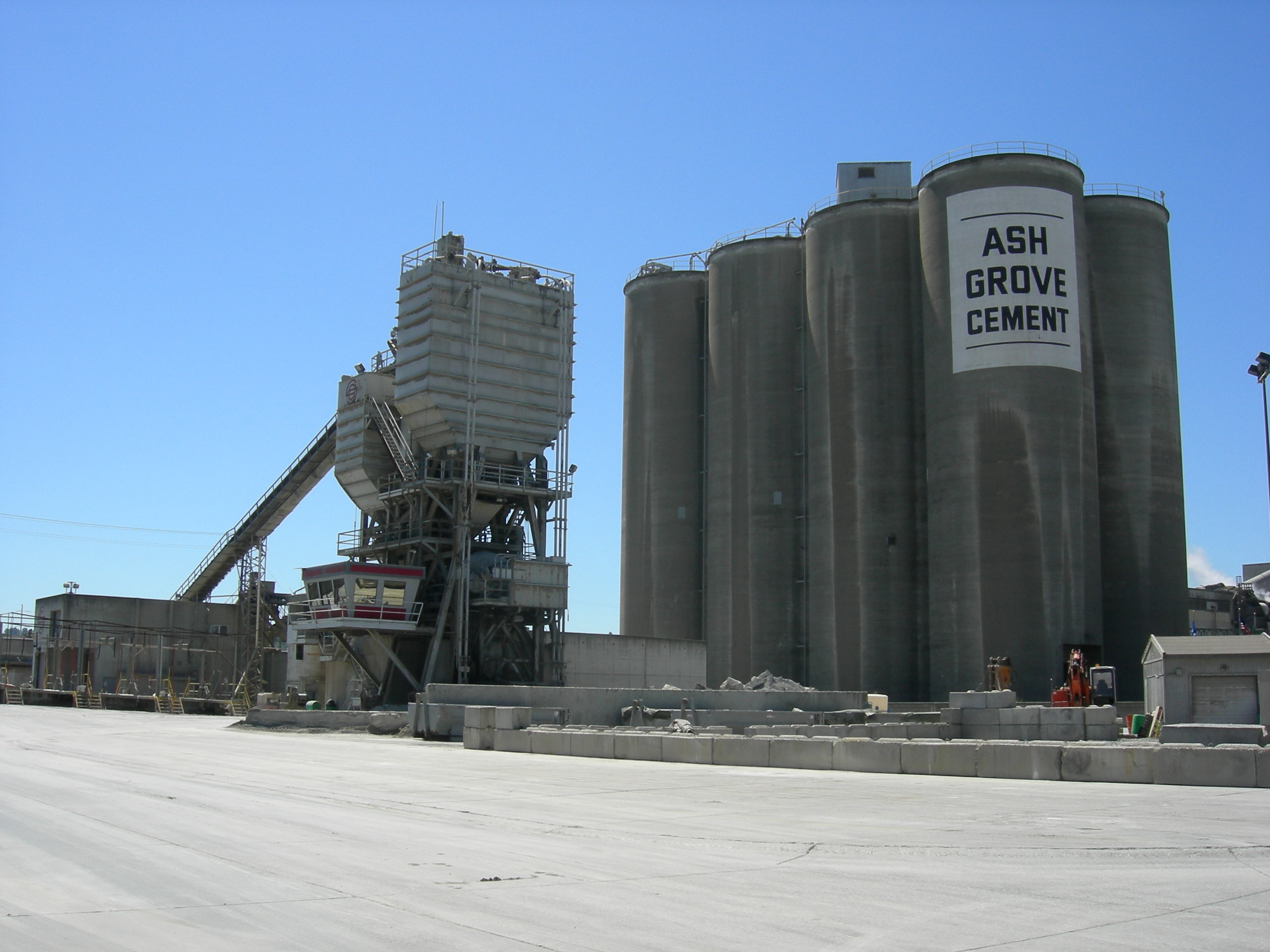 Jak se značí cement?