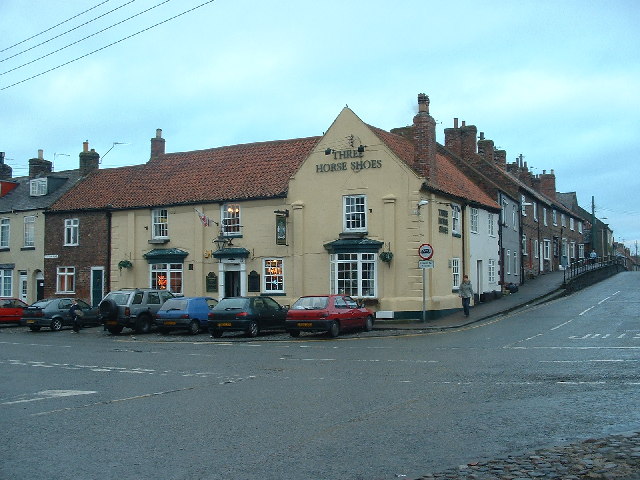 File:Brompton crossroads - geograph.org.uk - 55398.jpg