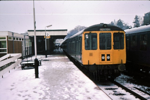 File:Buxton railway station (Derbyshire) in 1978.jpg