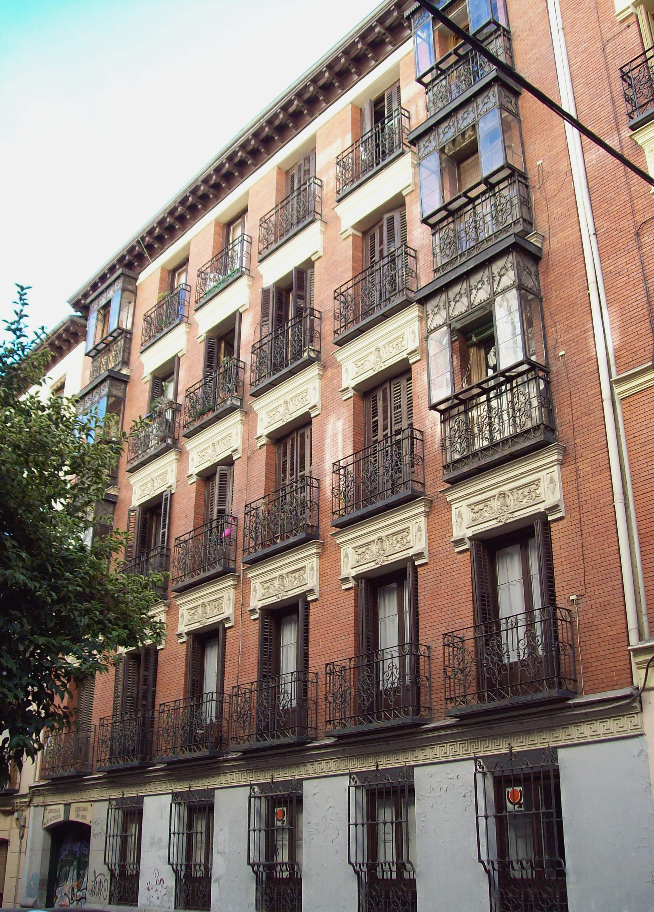 Edificio de la calle Churruca de Madrid en el que vivió Manuel Machado, desde 1919 hasta su muerte.