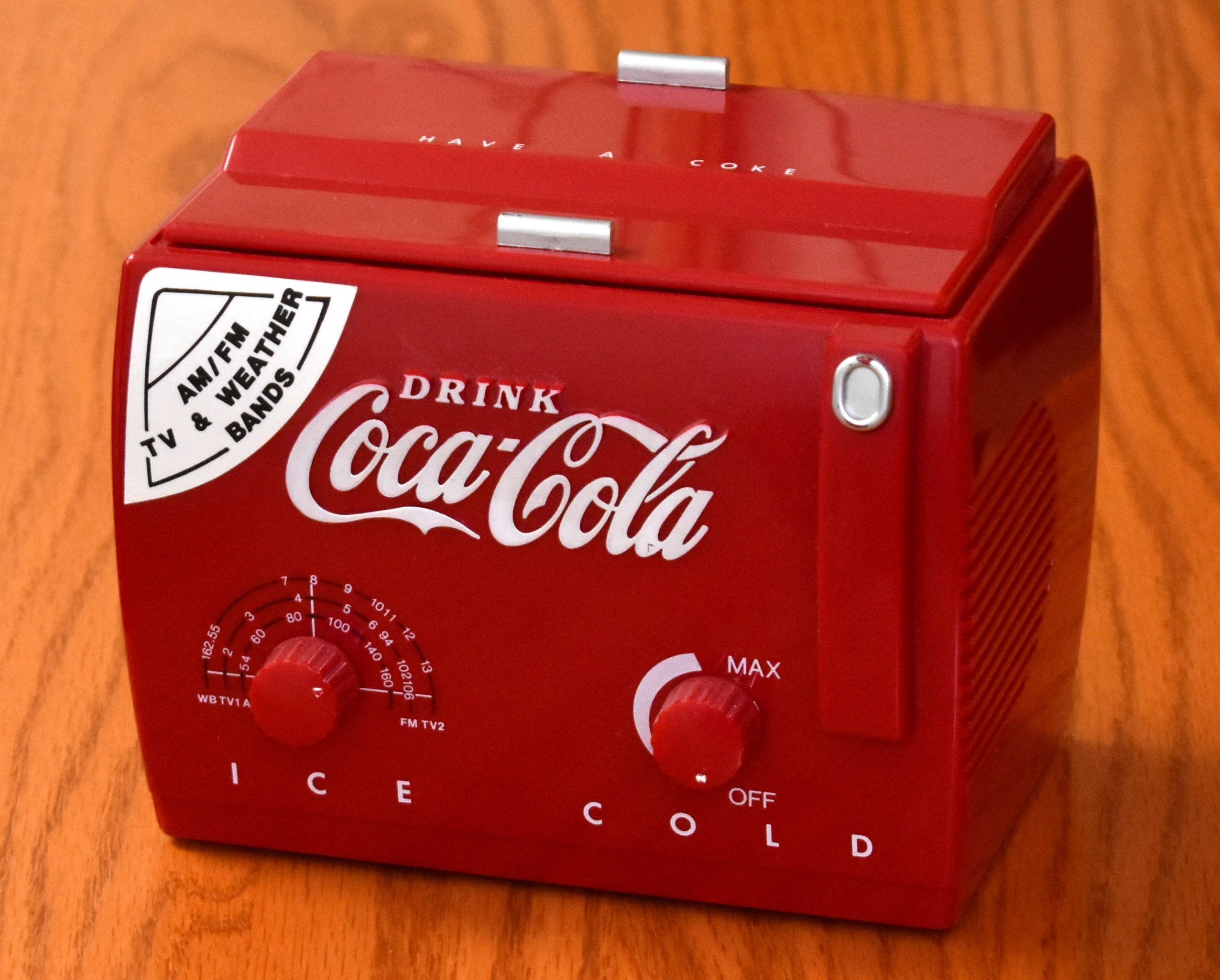 File Coca Cola Mini Cooler Novelty Transistor Radio Model Number Mc