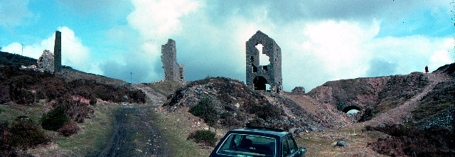 File:Disused copper mining buildings, South Caradon mines 1979 - geograph.org.uk - 66018.jpg