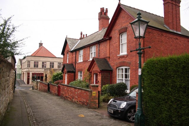 File:East Bight cottages - geograph.org.uk - 637396.jpg