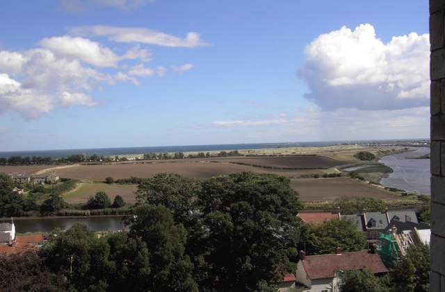 Farmland and River Coquet - geograph.org.uk - 239683