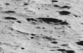 Oblique Lunar Orbiter 5 image Gavrilov crater 5124 med.jpg