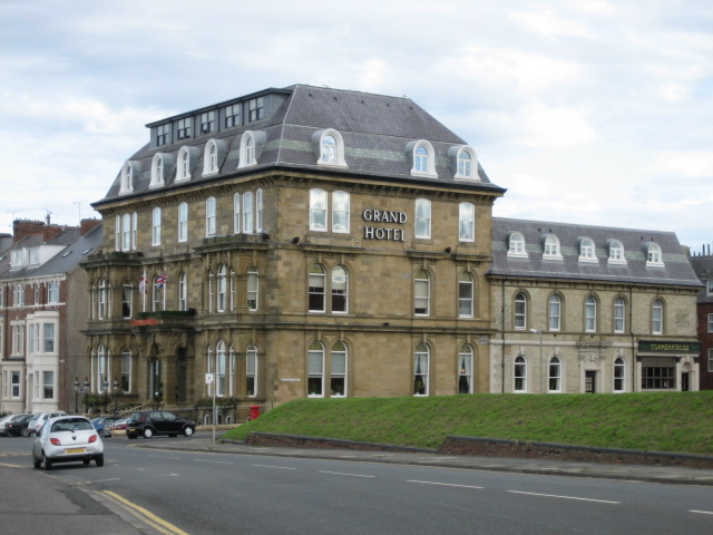 File:Grand Hotel, Tynemouth - geograph.org.uk - 232152.jpg
