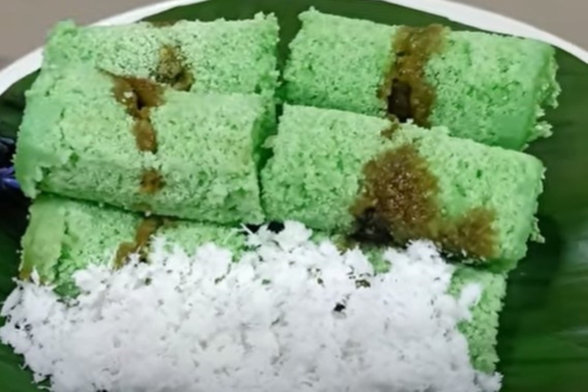 Putu Piring Cake, Food & Drinks, Homemade Bakes on Carousell