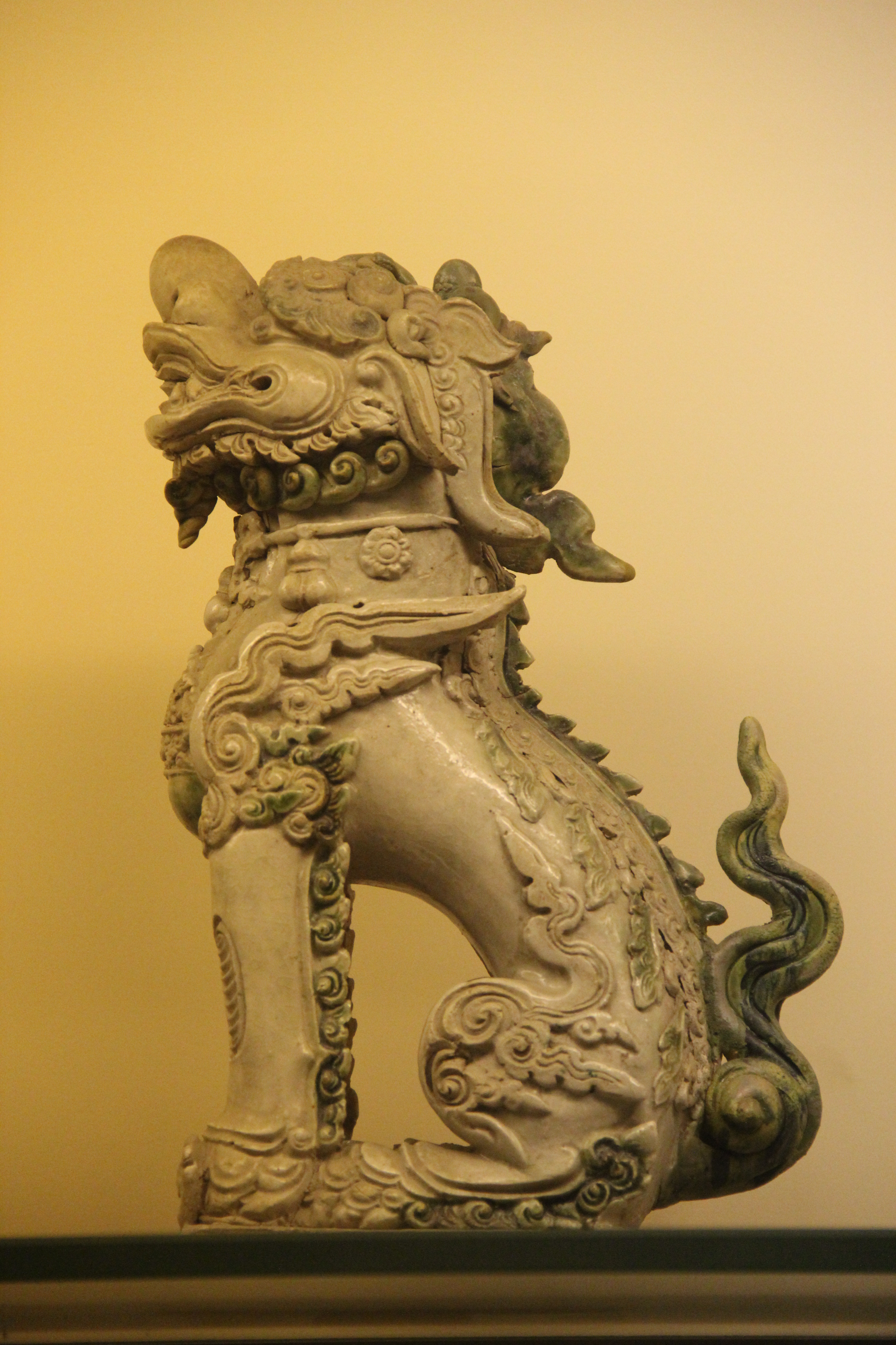  File  Le  Dynasty Ceramic Lion  15th 16th Century 