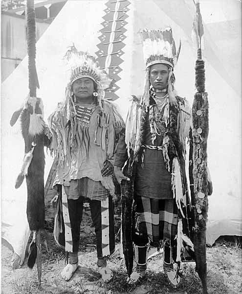 File:Native Americans in ceremonial dress outside tipi, Lewis and Clark Exposition, Portland, Oregon, 1905 (AL+CA 2189).jpg