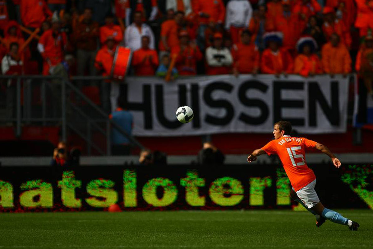 De Jong and Van der Wiel return to Dutch squad - Eurosport