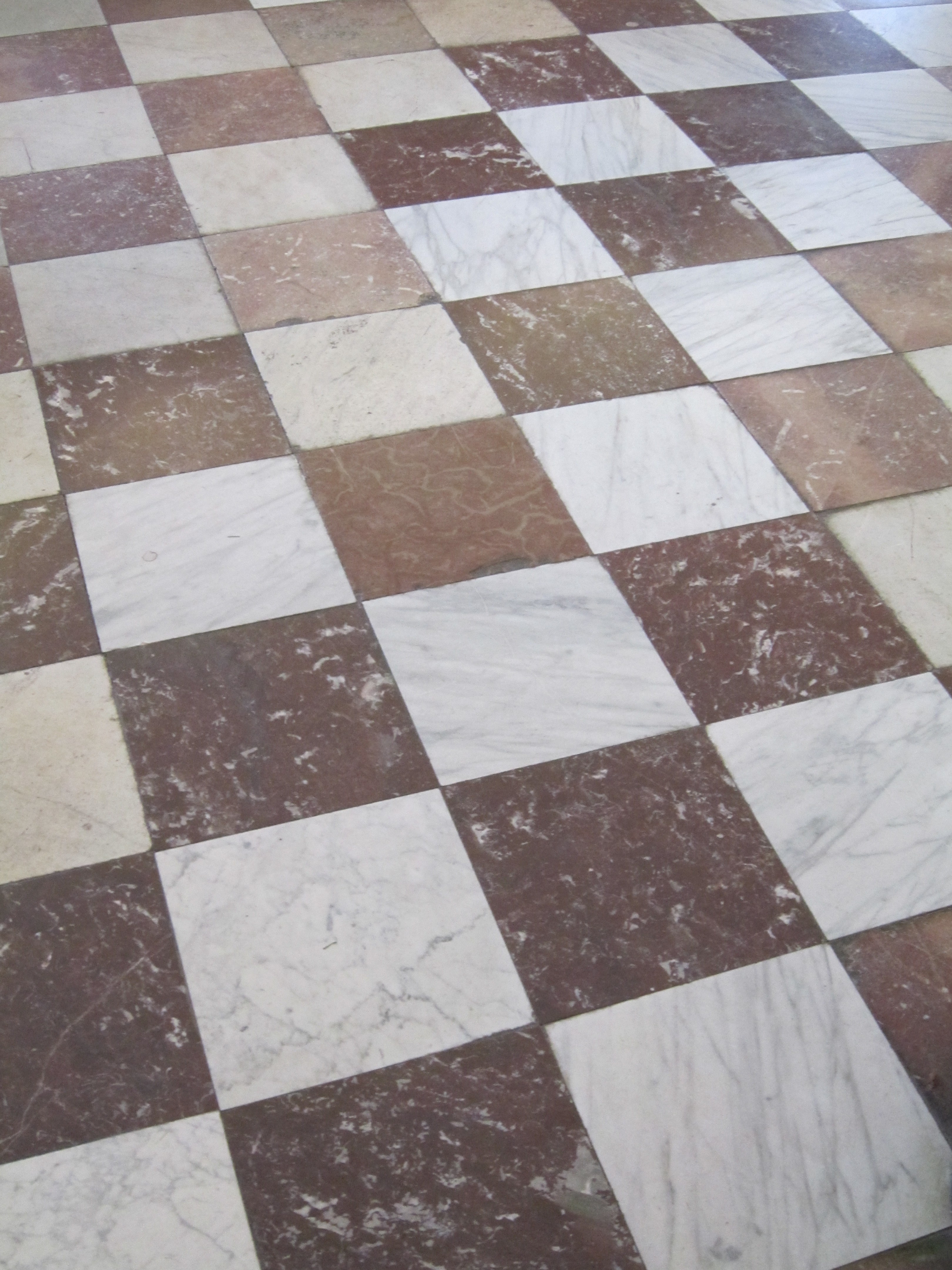 File Red And White Marble Tile In The West Courtroom 5395933631