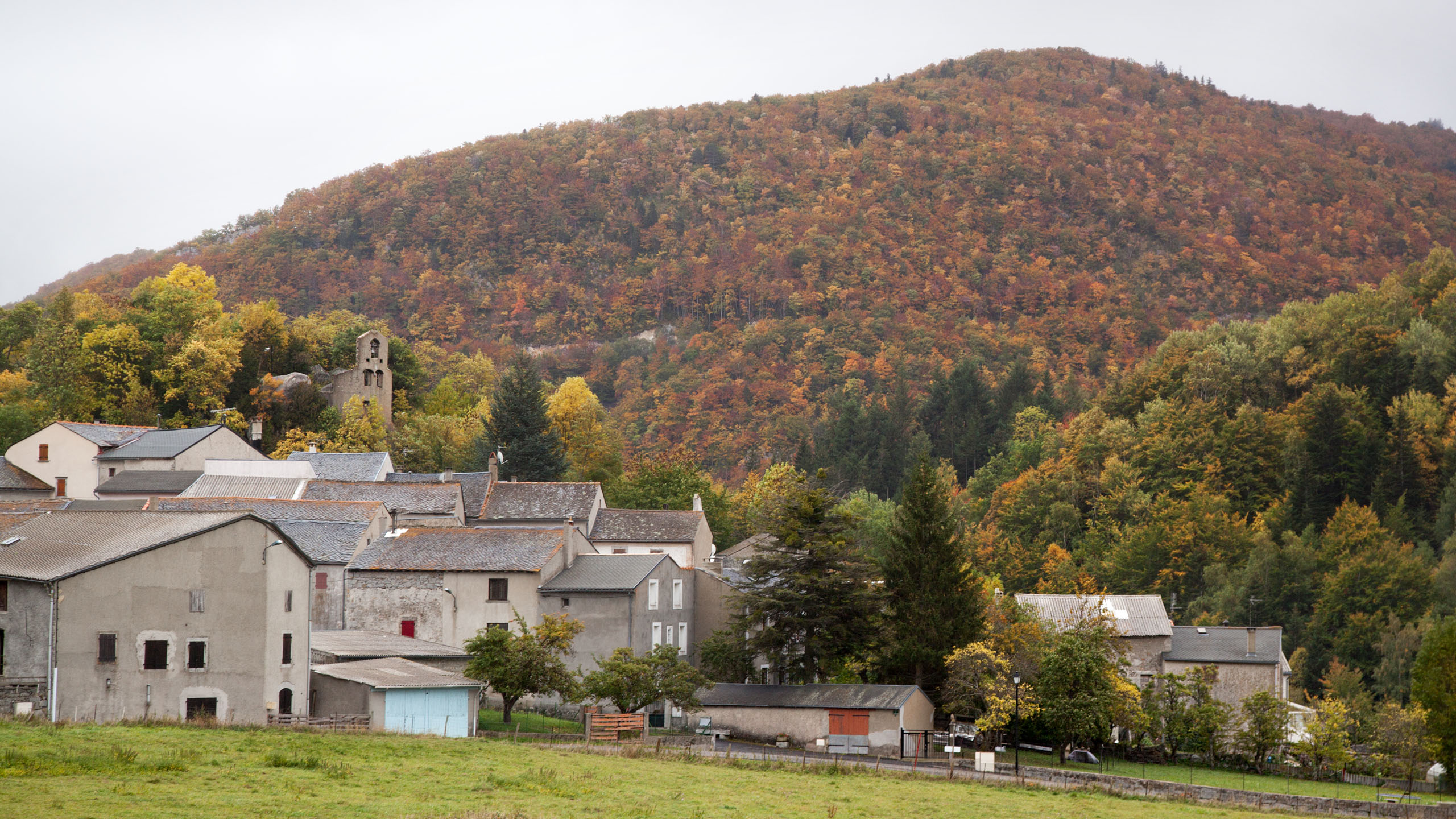 File:Roquefort-sur-Soulzon.jpg - 维基百科，自由的百科全书