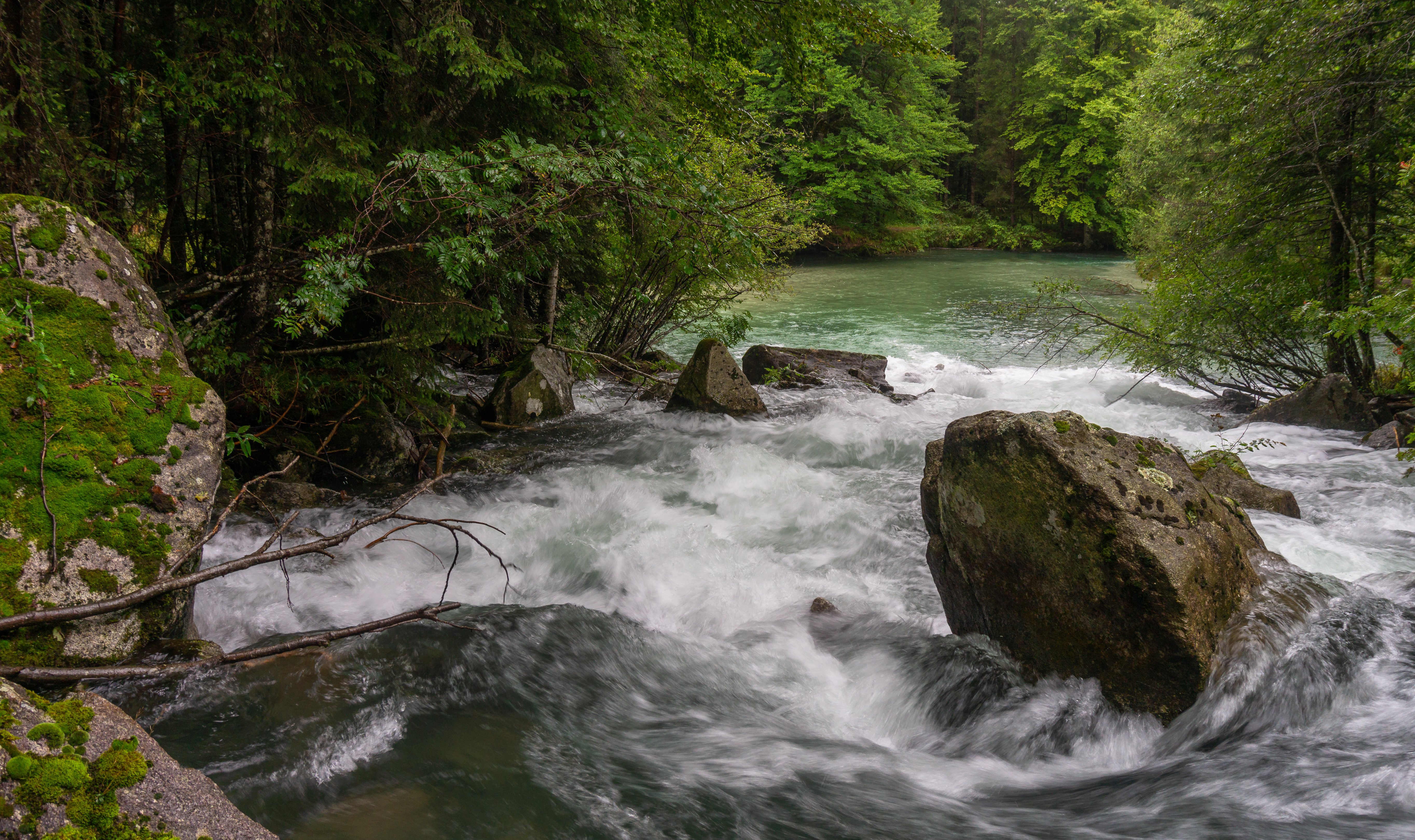 Flowing water перевод