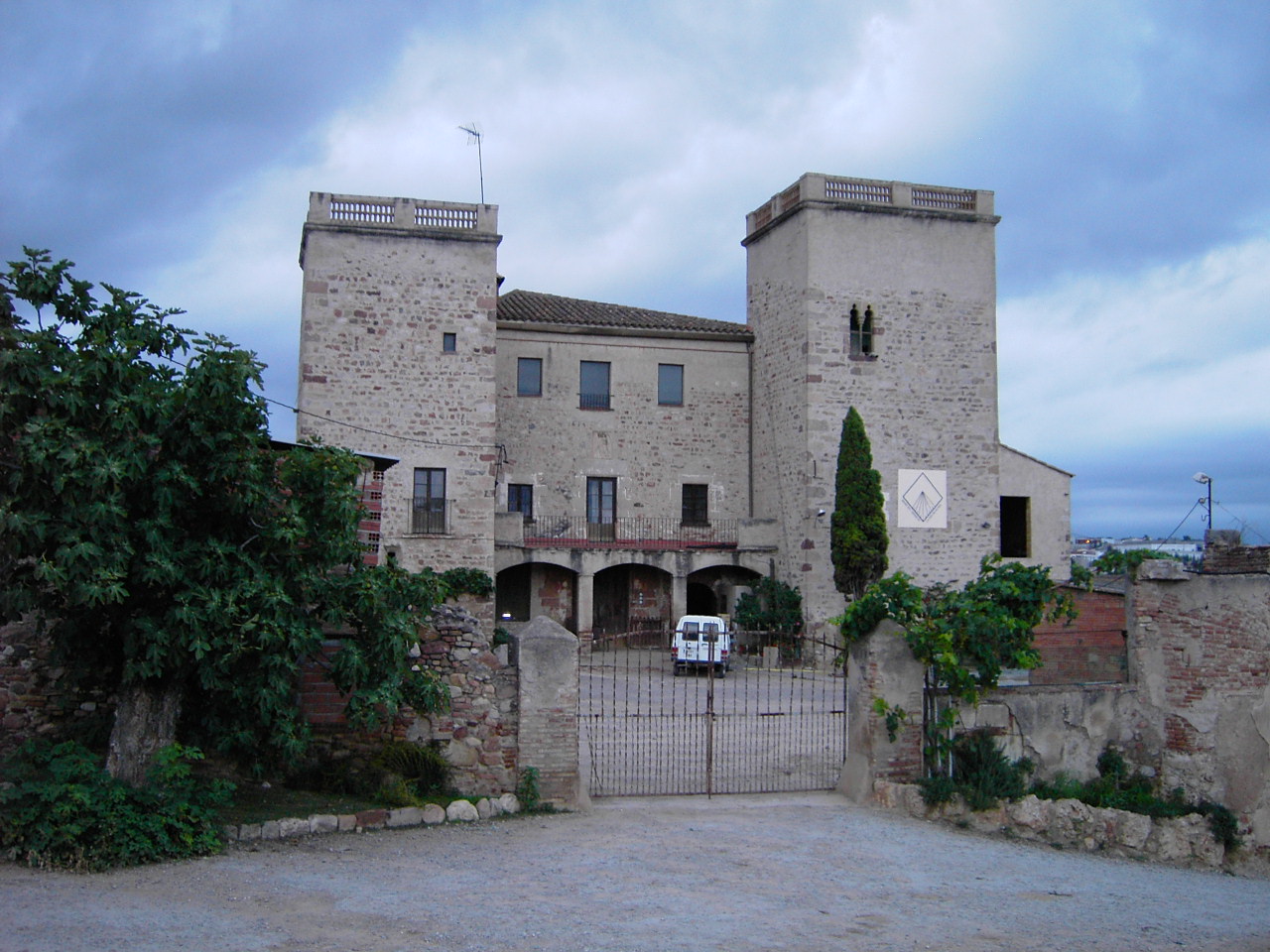 Torre Malla - Viquipèdia, l'enciclopèdia lliure