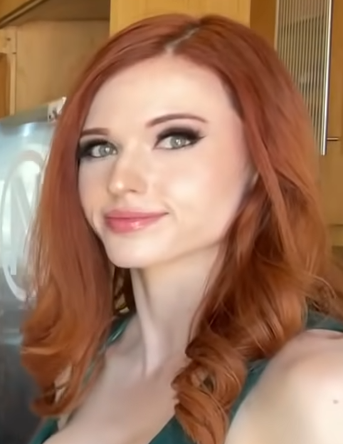 Amouranth Makes Great Stuff, I'm a Big Fan”: QTCinderella Once