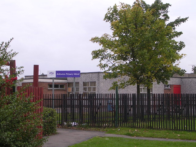 File:Arkleston Primary School, Renfrew - geograph.org.uk - 59587.jpg